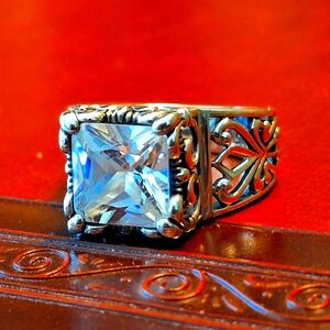 Silpada Vintage Silver Ring with Cubic Zirconia Gemstone